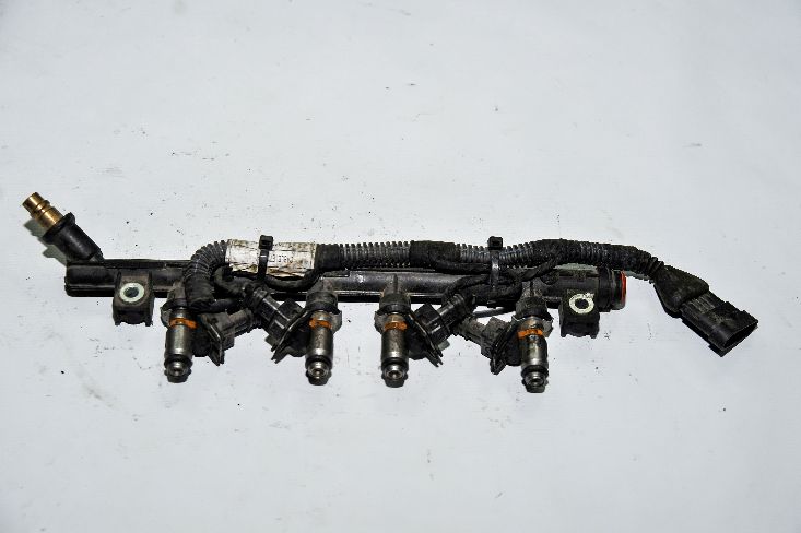 PUNTO ÇIKMA YEDEK PARÇA FİAT ÇIKMA YEDEK PARÇA   (295)PALIO BENZIN ENJEKTORU